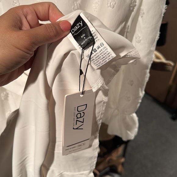 Elegant White Midi Dress - Picture 2 of 2